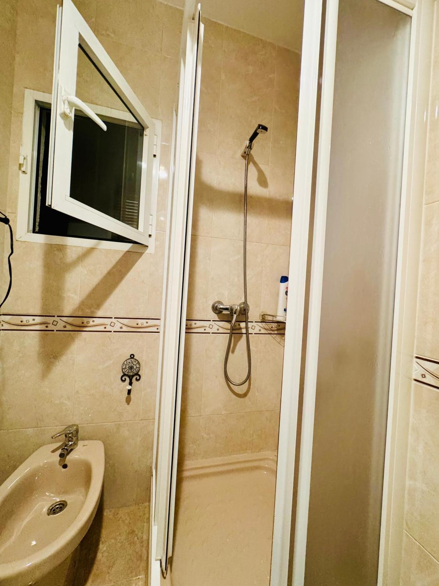 Apartamento Pisos Baraja Gl Madrid Exterior foto